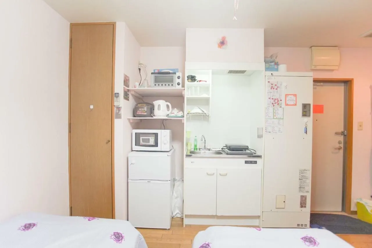 Gu Freedom Home Osaka Apartment